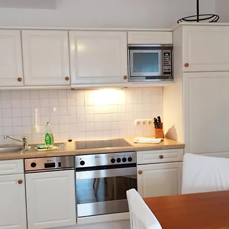 アパート Binzer Strandgut Im Haus Jahreszeiten