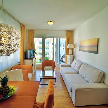 Апартаменты Binzer Strandgut Im Haus Jahreszeiten *