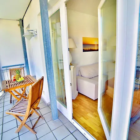 Binzer Strandgut Im Haus Jahreszeiten アパート ビンツ