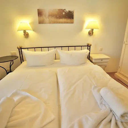 Binzer Strandgut Im Haus Jahreszeiten アパート ビンツ