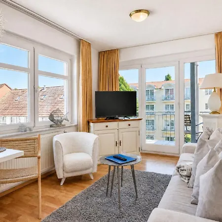 Binzer Strandgut Im Haus Jahreszeiten Binz